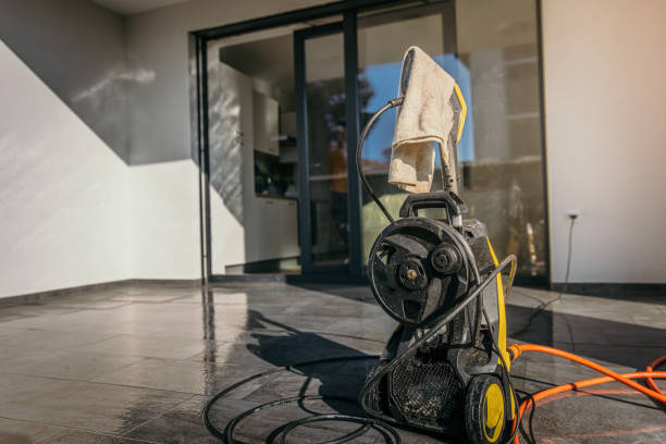 Best Solar Panel Cleaning  in Loveland Park, OH